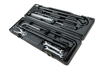 Lexus LX570/450d 2008-2022 Kit d’outils pour emplacement d’origine photo 2