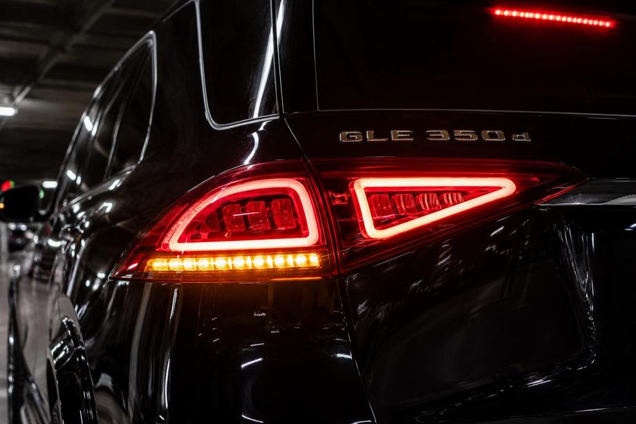 Mercedes GLE W167 2018- Feux arrière 2018-2023 (Europe, 2 pcs) Image