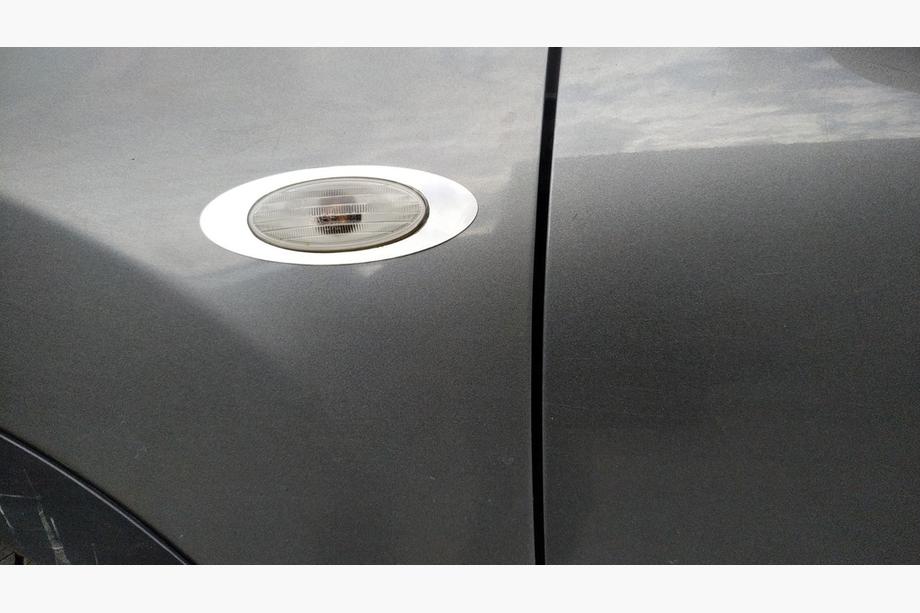 Nissan Qashqai 2010-2014 Encadrement de clignotant (2 pcs, inox) Image