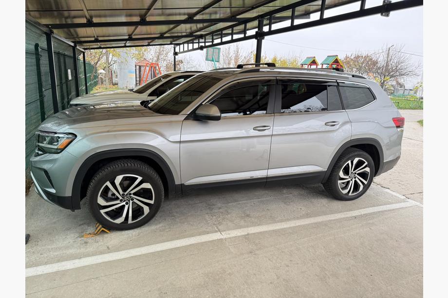 Volkswagen Atlas (Terramont) 2016- Barres de toit transversales pour barres longitudinales standards sans serrure Flybar V1 (2 pcs) Photo 2