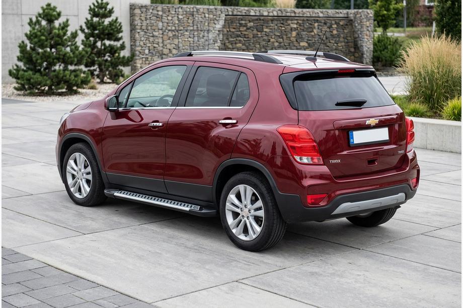 Chevrolet Trax 2012-2023 Marchepieds Latéraux Line (2 pcs, Aluminium) Image