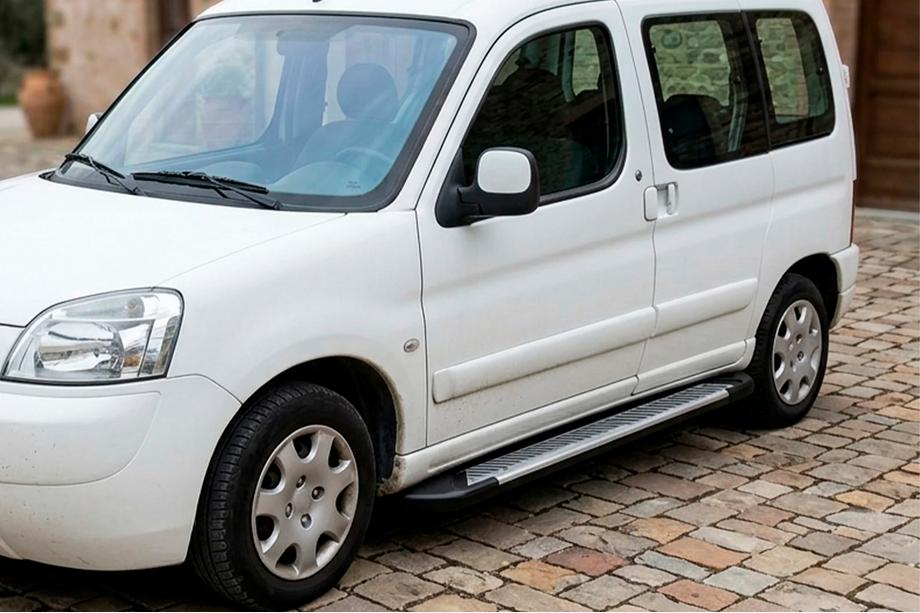 Peugeot Partner 1996-2008 Marchepieds Latéraux Line (2 pcs, Aluminium) Image