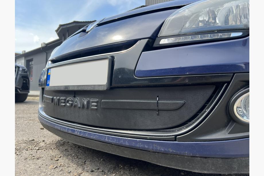Renault Megane III 2009-2016 Cache calandre hiver (2009-2013, inférieur) Mat Photo 4