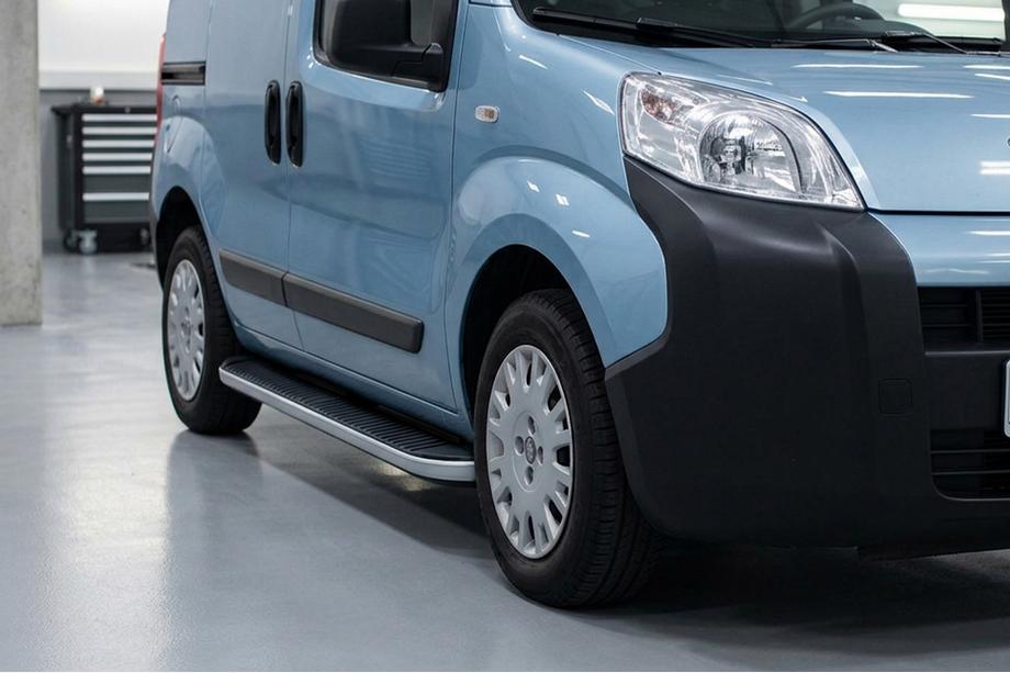 Citroen Nemo 2007-2017 Marchepieds Latéraux Tayga Grey (2 pcs, Aluminium) Image