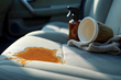Que faire si vous renversez du café sur le siège de la voiture ? photo 1
