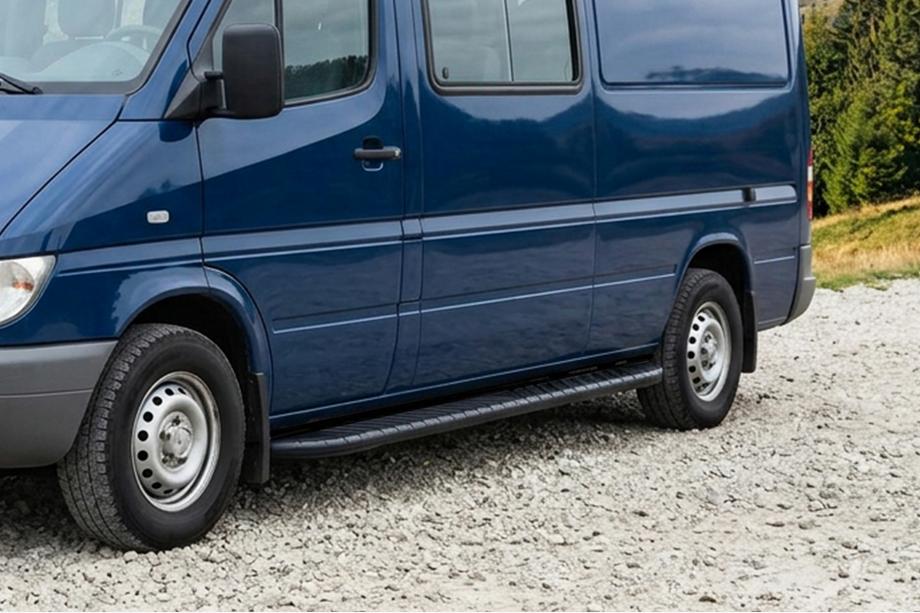 Volkswagen LT 1995-2006 Marchepieds Latéraux Bosphorus Black (2 pcs, Aluminium) Image