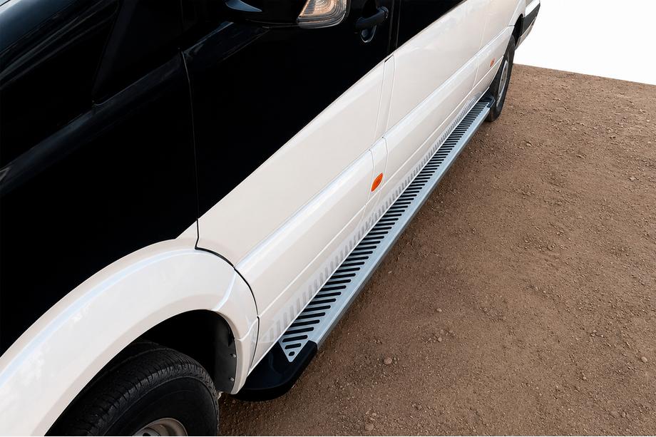 Volkswagen Crafter 2006-2016 Marchepieds Latéraux Line (2 pcs, Aluminium) Image