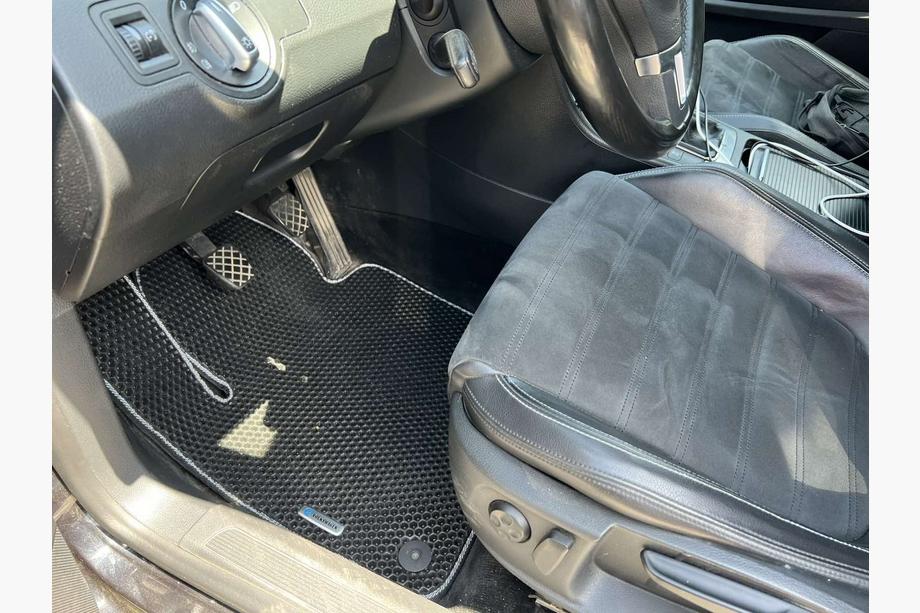 Volkswagen Passat CC 2008-2017 Tapis de sol EVA (Nid d'abeille, Noir) Image