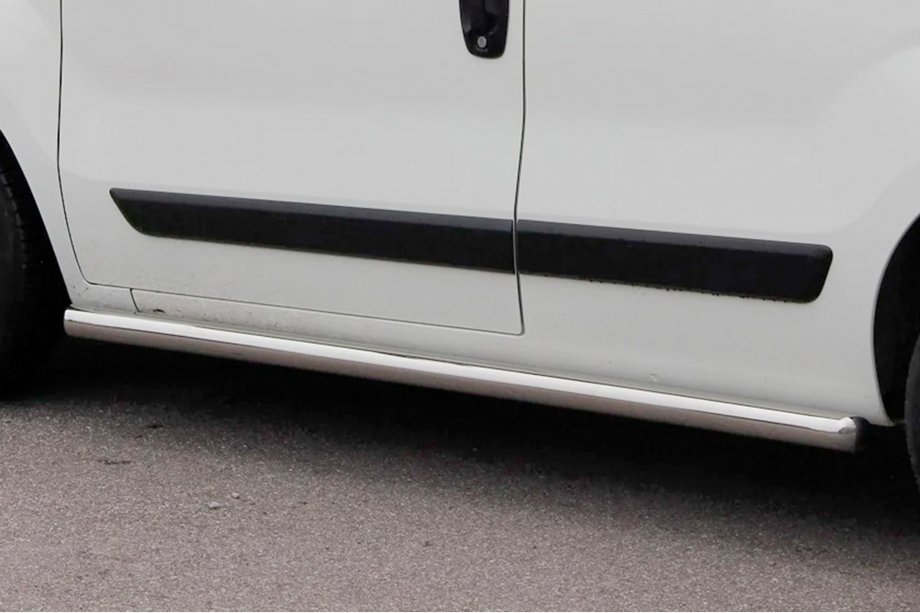 Fiat Fiorino/Qubo 2008-2024 Barres Latérales Ø60 (2 pcs, Inox) Photo 3