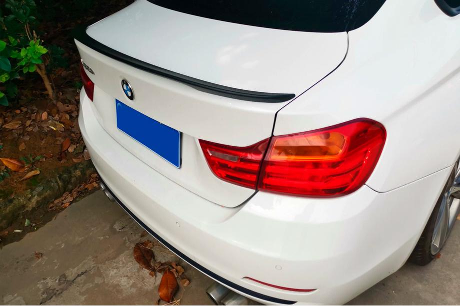 BMW 4 Series F32/F33/F36 2012-2020 Aileron P-Style (pour F32, Noir Brillant) Image