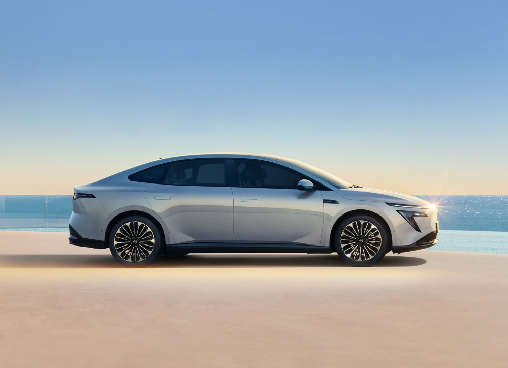 Essai de la Nissan N7 : nouvelle berline électrique à hayon