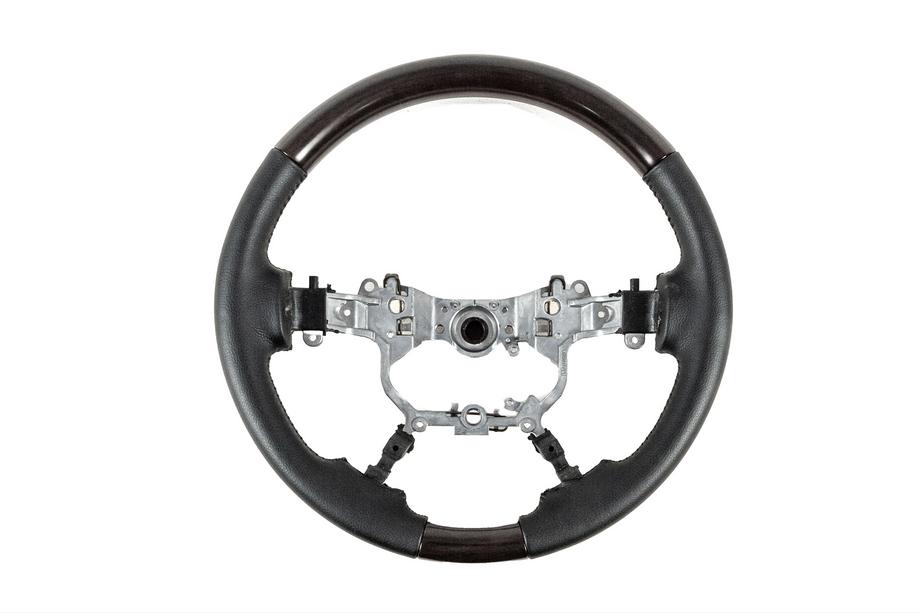 Toyota Land Cruiser 200 2007-2021 Volant (Bois Foncé) Image