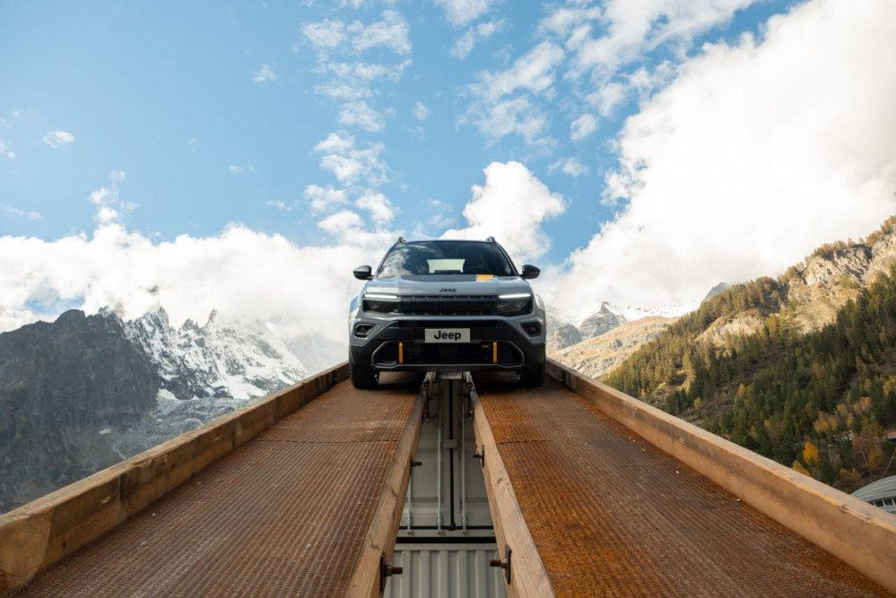 Essai de la Jeep Avenger : spécifications techniques, équipement et photos du modèle