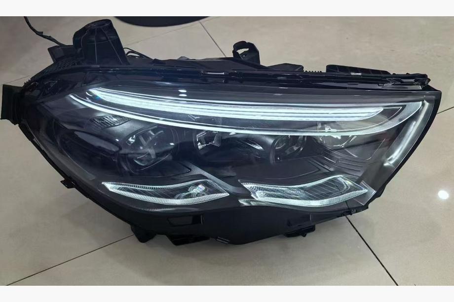 Mercedes E-class W214 2023- Phares avant LED (2 pcs) Image