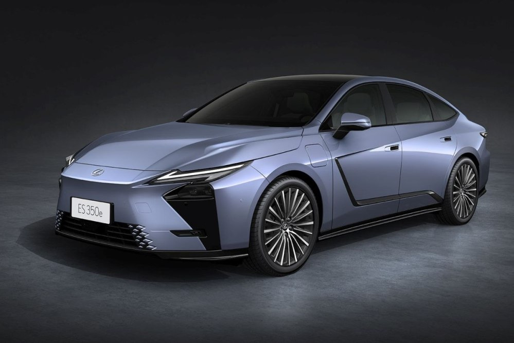 Essai de la Lexus ES de huitième génération 2025