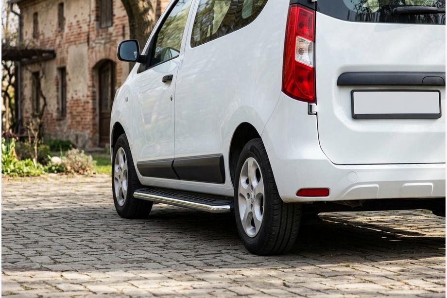 Dacia Dokker 2013-2022 Marchepieds Latéraux Maydos V1 (2 pcs, Aluminium & Inox) Image
