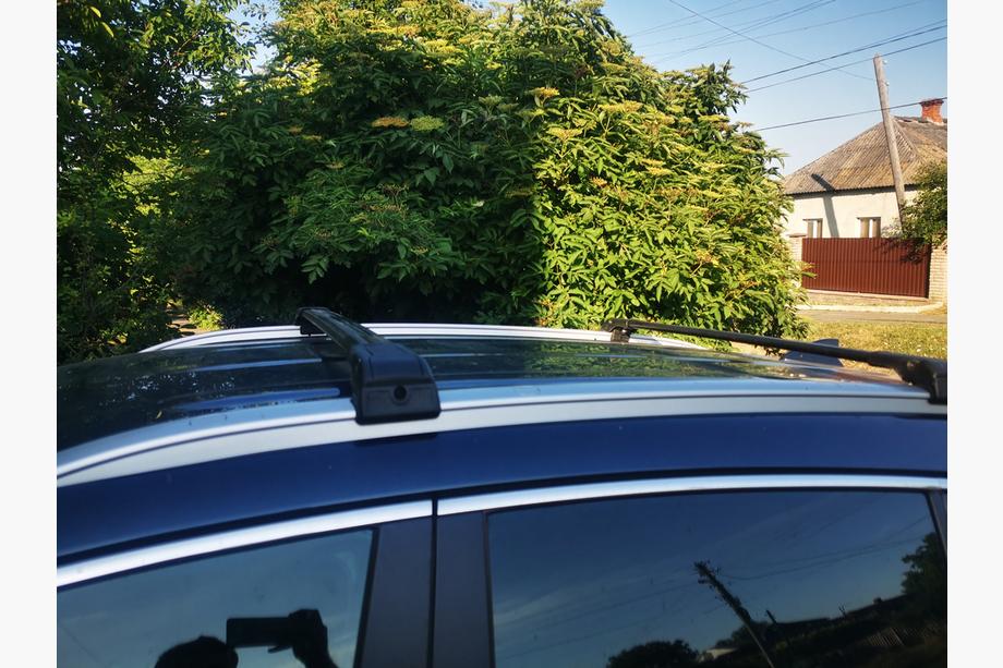 Kia Sportage 2015-2021 Barres de toit (transversales) pour barres longitudinales intégrées verrouillables WingCarrier V2 (2 pcs) Gris Photo 2