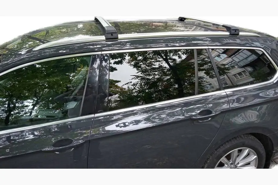 Volkswagen Passat B8 2015-2023 Barres de toit (transversales) pour barres longitudinales intégrées verrouillables WingCarrier V2 (2 pcs) Photo 1