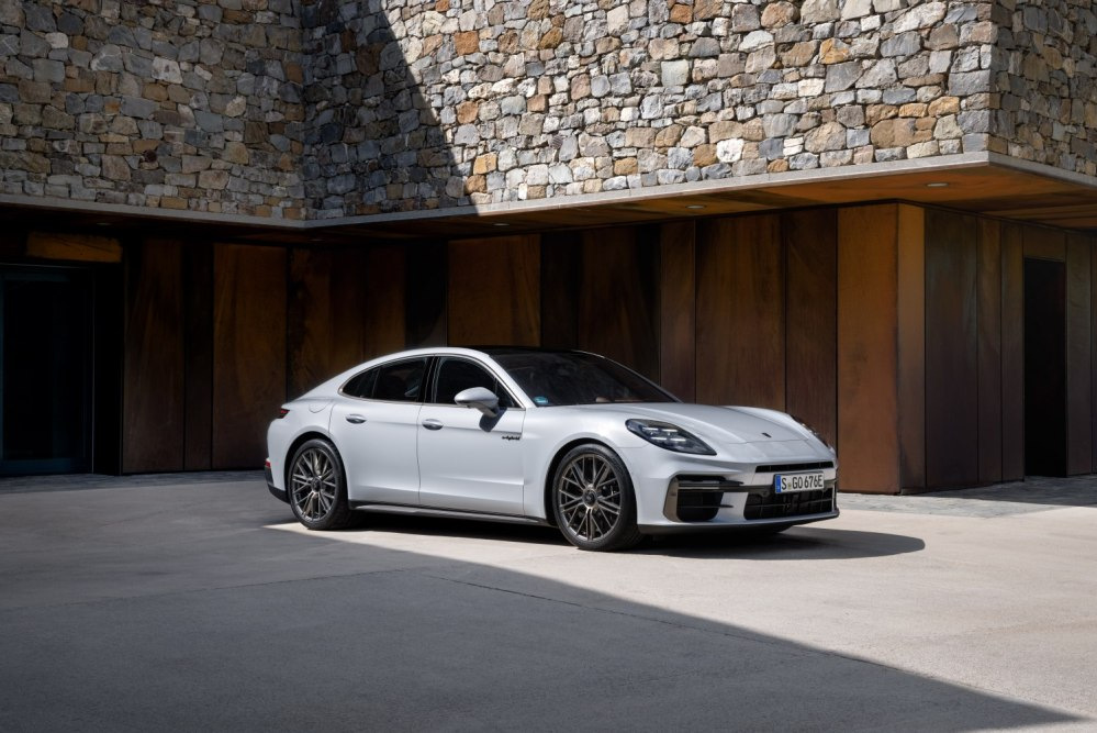 Essai de la Porsche Panamera Turbo S E-Hybrid 2024