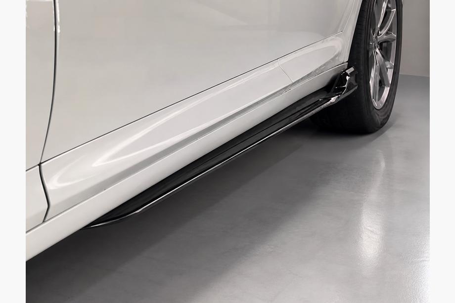 BMW X4 G02 2018- Lames de Bas de Caisse (Noir Brillant) Photo 1