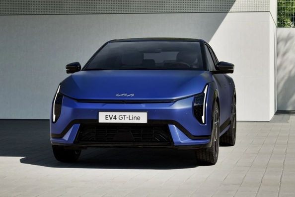 Essai de la berline électrique Kia EV4 2025