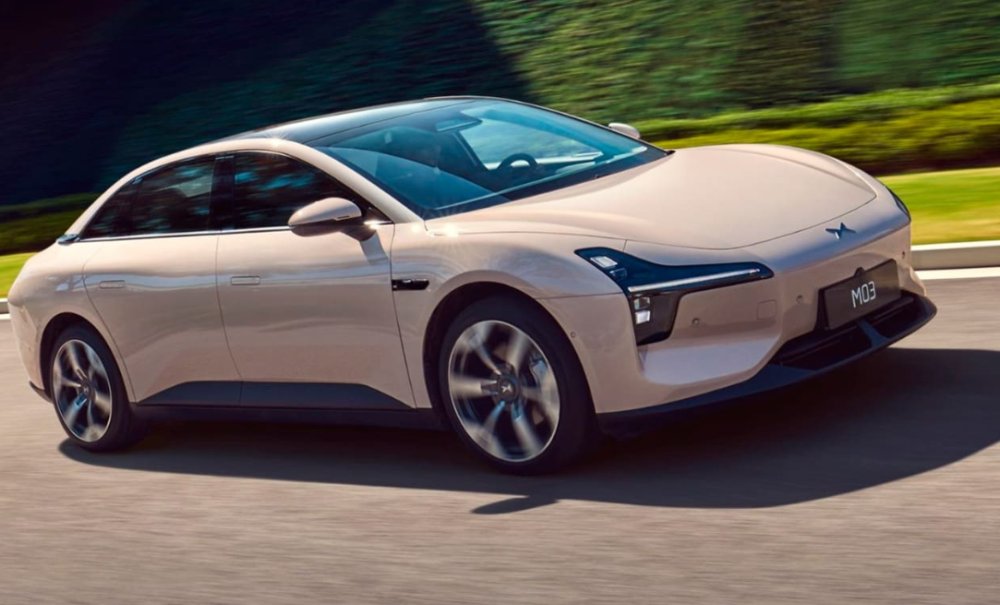 Essai de la XPeng Mona M03 : une nouvelle référence dans la catégorie des berlines électriques