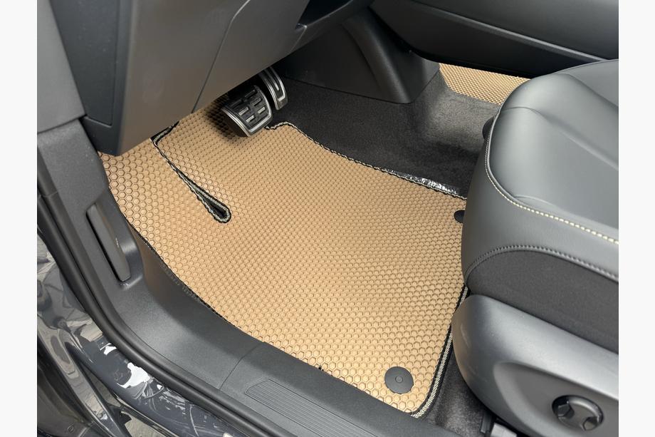 Volkswagen ID. UNYX 2024- Tapis en Caoutchouc Carsuit (Beige) Image