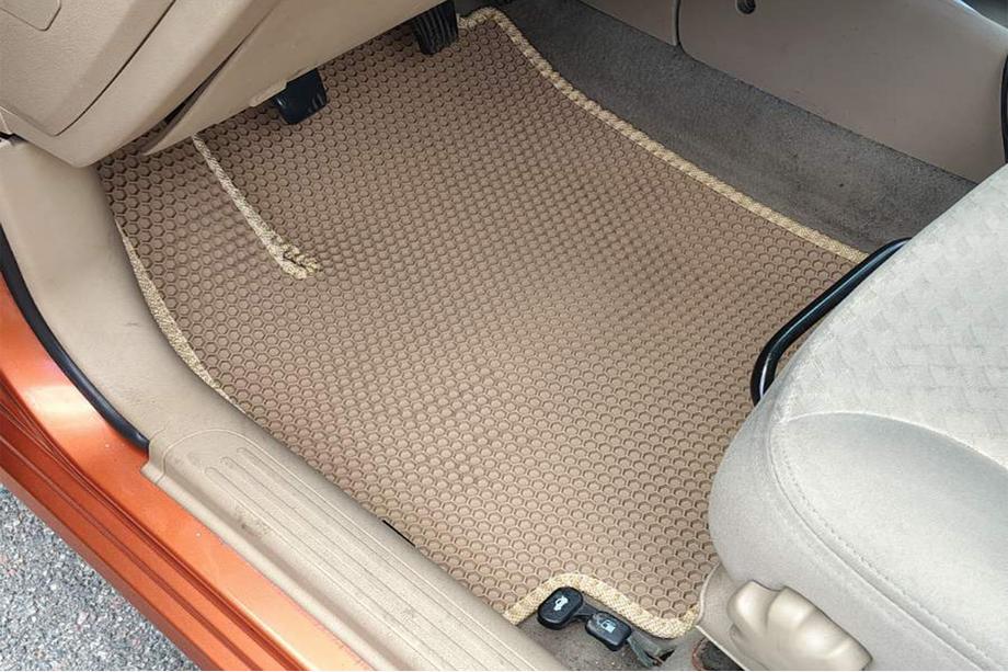 Chevrolet Aveo T250 2005-2011 Tapis en Caoutchouc Carsuit (Beige) Photo 1