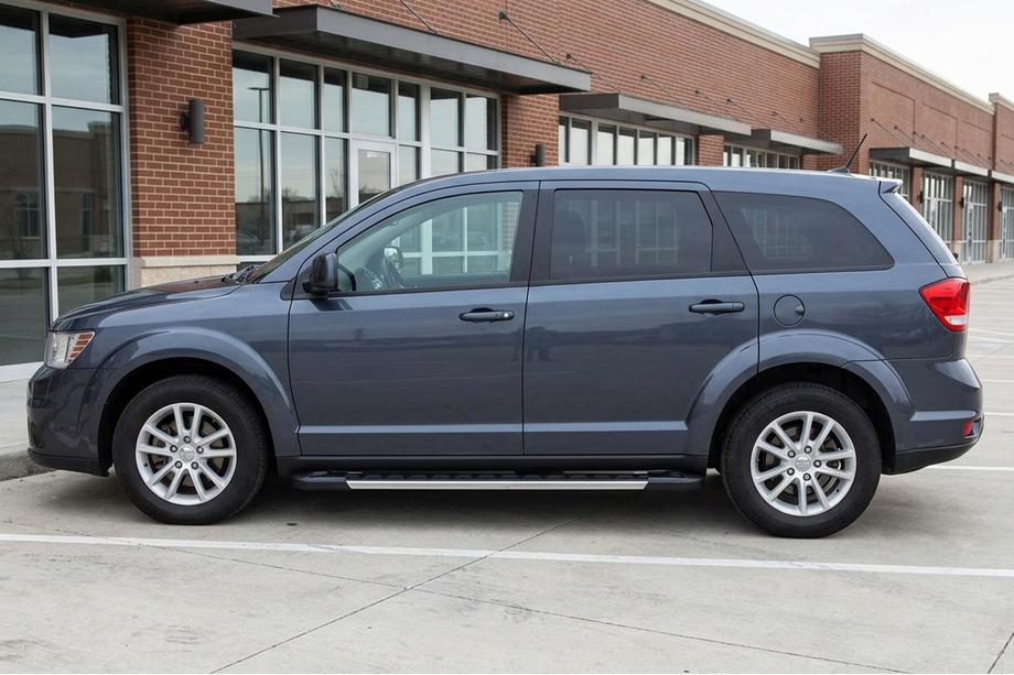Dodge Journey 2008-2020 Marchepieds Latéraux RedLine V1 (2 pcs, Aluminium) Image