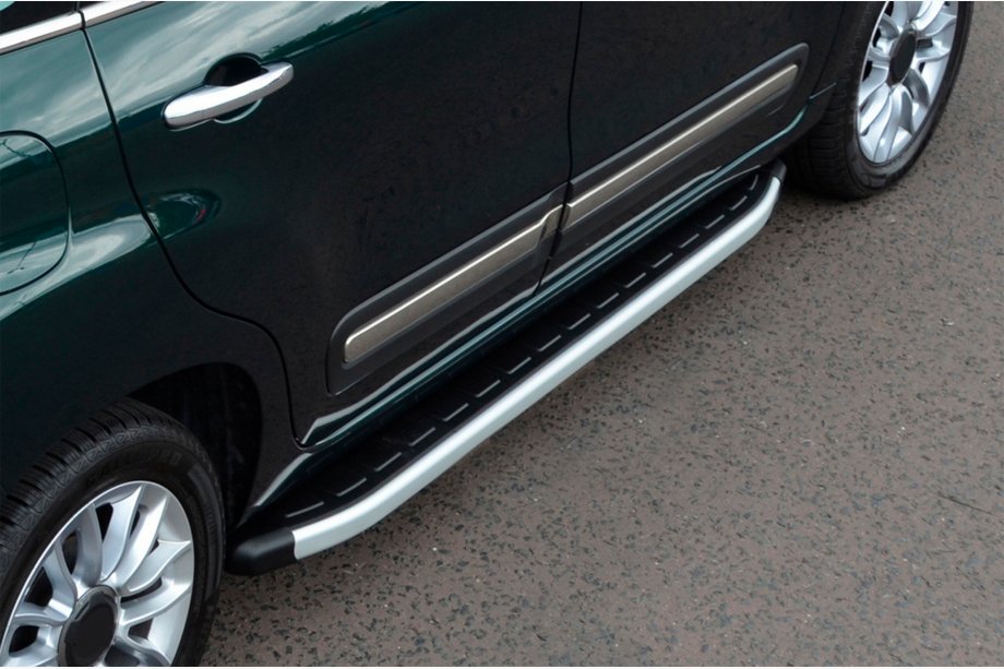 Fiat 500/500L 2013-2022 Marchepieds Latéraux Fullmond (2 pcs, Aluminium) Image