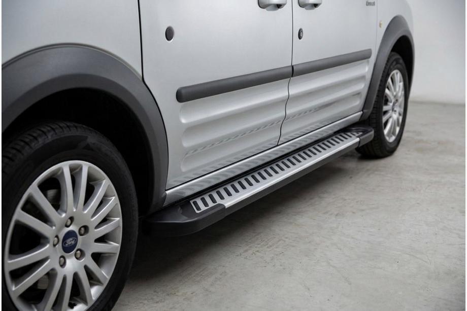 Ford Connect 2006–2009 Marchepieds Latéraux Line (2 pcs, Aluminium) Image