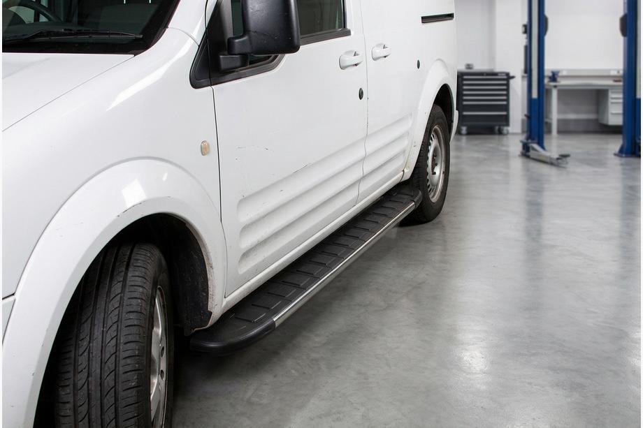 Ford Connect 2006–2009 Marchepieds Latéraux Duru (2 pcs, Aluminium) Image
