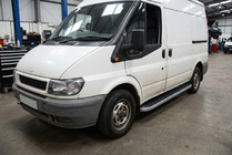 Ford Transit 2000–2014 Marchepieds Latéraux Tayga Grey (2 pcs, Aluminium) photo 1