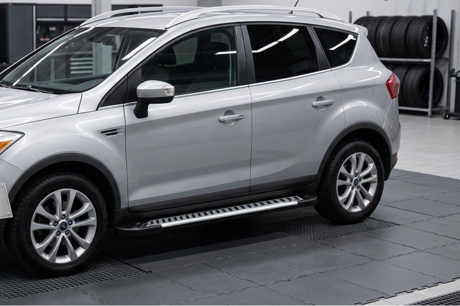 Ford Kuga 2008-2013 Marchepieds Latéraux Line (2 pcs, Aluminium) Image