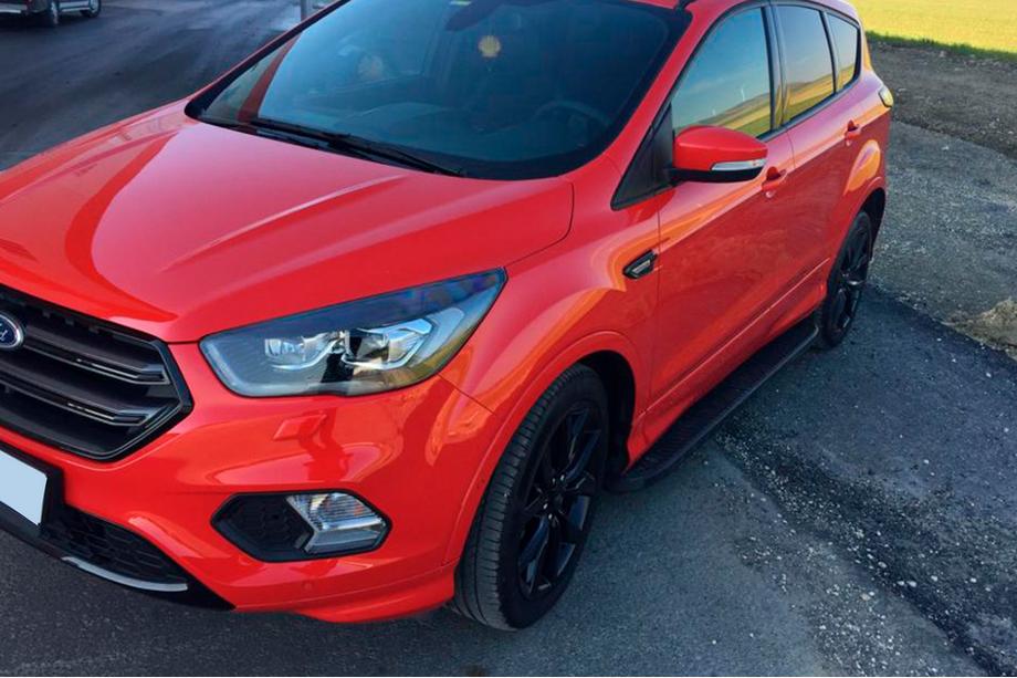Ford Kuga/Escape 2013-2019 Marchepieds Latéraux Bosphorus Black (2 pcs, Aluminium) Image