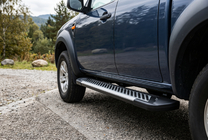 Ford Ranger 2007-2011 Marchepieds Latéraux Line (2 pcs, Aluminium) photo 1