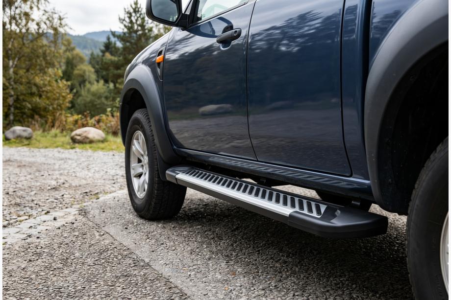 Ford Ranger 2007-2011 Marchepieds Latéraux Line (2 pcs, Aluminium) Image
