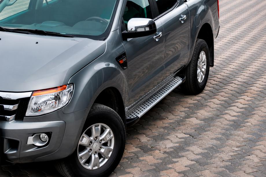 Ford Ranger 2011–2022 Marchepieds Latéraux Allmond Grey (2 pcs, Aluminium) Image