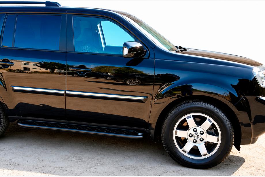 Honda Pilot 2008-2015 Marchepieds Latéraux Allmond Black (2 pcs, Aluminium) Image
