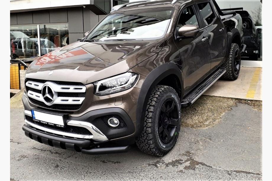 Mercedes X class 2017-2020 Barre avant Gronder (noir, 70mm) Image