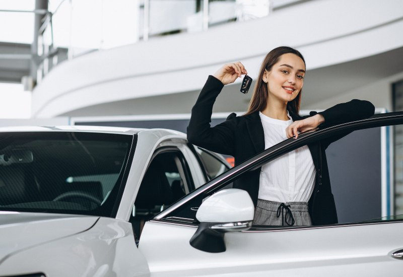 Comment choisir une voiture pour une conductrice débutante