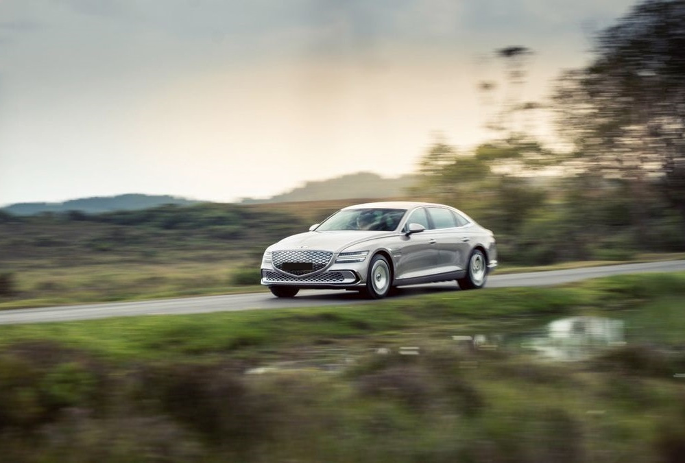 Genesis G80 Electrified : Berline électrique de luxe améliorée