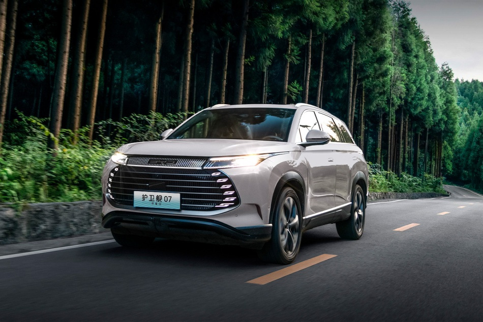 Essai du BYD Frigate 07 : SUV hybride rechargeable au design marin