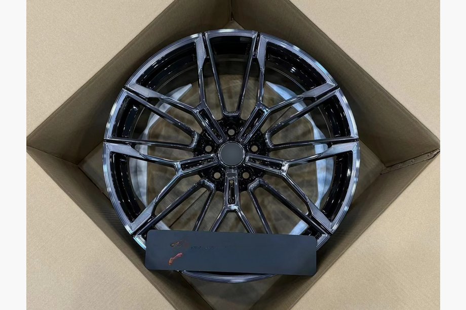 BMW 4 Series G22/23/26 2020- Jantes forgées OEM R20 V3 (Lot de 4) Photo 2