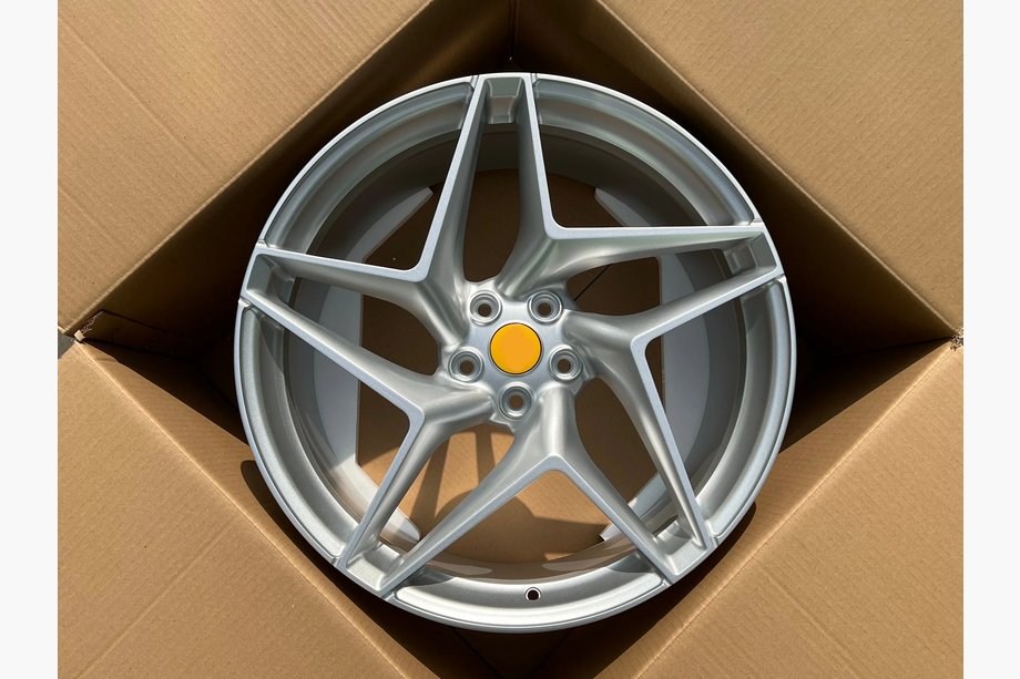 Ferrari 458 Italia 2009-2015 Jantes forgées OEM R20 R21 V2 (Lot de 4) Image