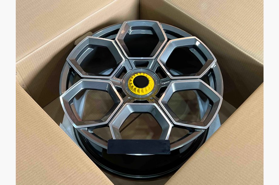 Lamborghini Huracan 2014- Jantes forgées OEM R20 V1 (lot de 4) Image