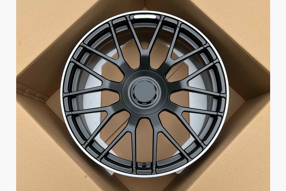Mercedes C-class W205 2014-2021 Jantes forgées OEM R19 V1 (Lot de 4) Photo 1