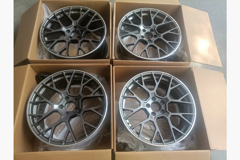 Mercedes C-class W205 2014-2021 Jantes forgées OEM R19 V2 (Lot de 4) Photo 6