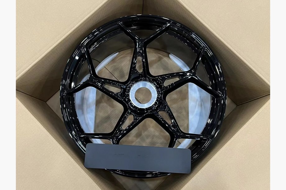Porsche 911 (992) 2018– Jantes forgées OEM R20 R21 V17 (Lot de 4) Image