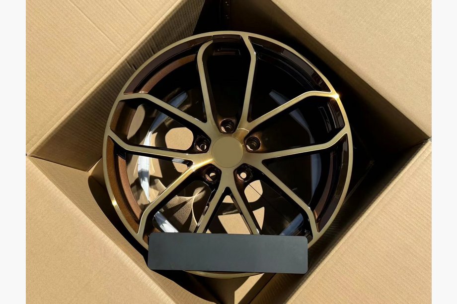 Porsche Panamera 2016-2023 Jantes forgées OEM R21 (lot de 4) Image